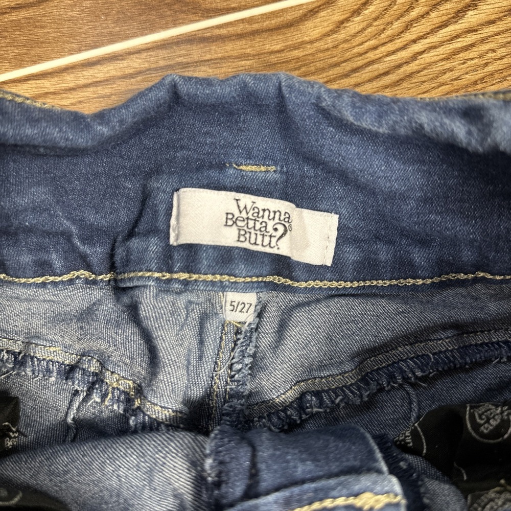 Womens YMI Denim Blue Jean Shorts Size‎ 5/27 Distressed Button Up - Picture 3 of 5